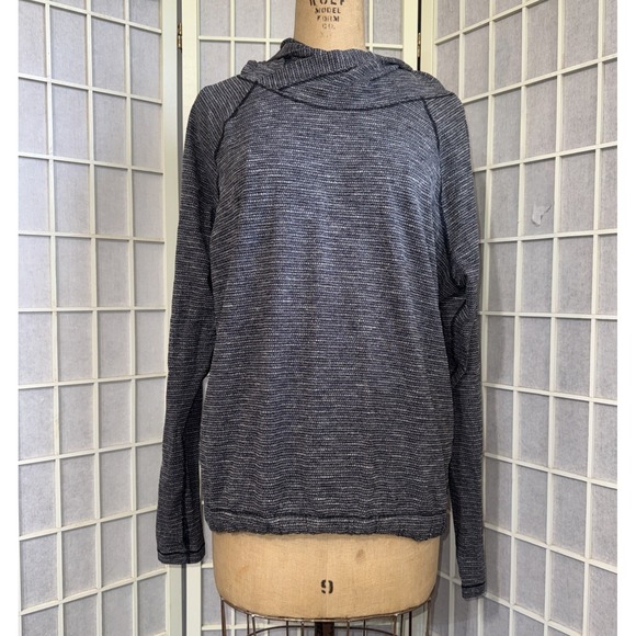 lululemon athletica Tops - Lululemon Healthy Heart Pullover Coco Pique Black White Rulu Women's Size 6